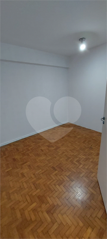 Sala comercial para venda no Centro de São Paulo