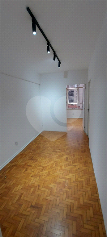 Sala comercial para venda no Centro de São Paulo