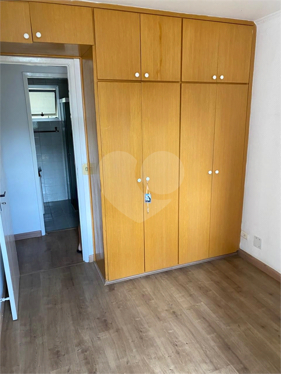 APARTAMENTO em SANTANA