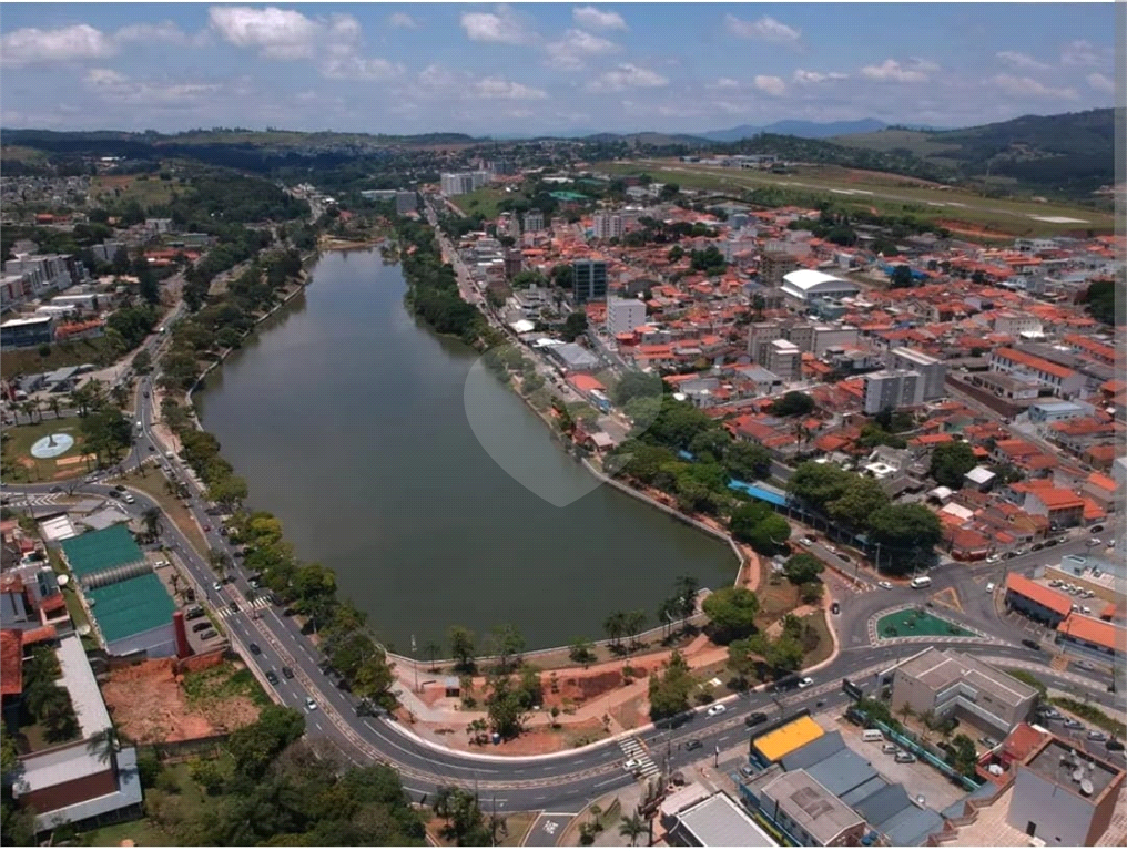 Casa, 5 quartos, 210 m² - Foto 9