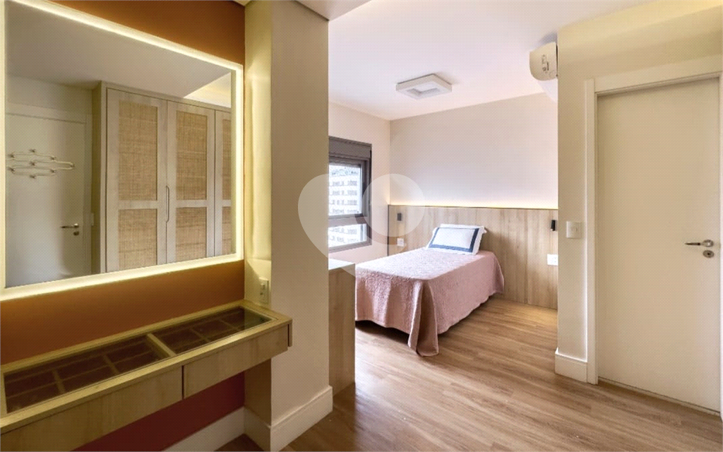 APARTAMENTO em VILA OLÍMPIA