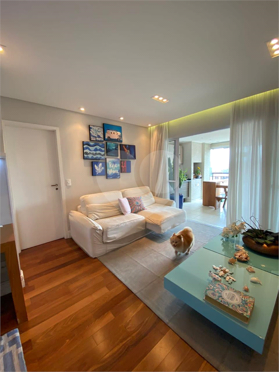 Apartamento à venda com varanda, vista incrível e lazer completo no condomínio