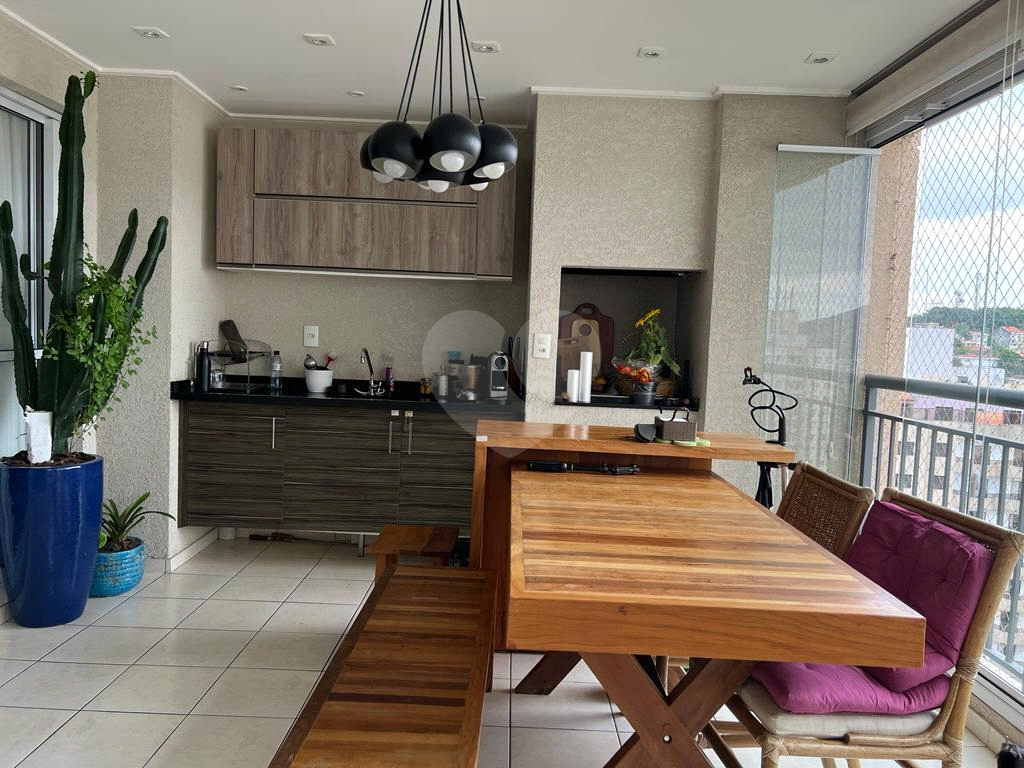 Apartamento à venda com varanda, vista incrível e lazer completo no condomínio