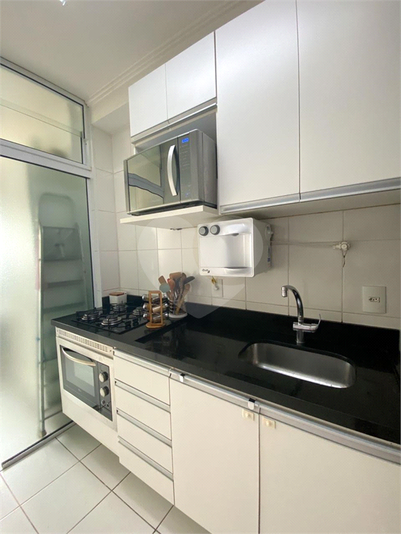 Apartamento à venda com varanda, vista incrível e lazer completo no condomínio