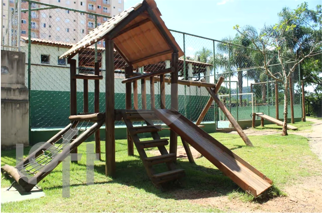 APARTAMENTO em TREMEMBÉ