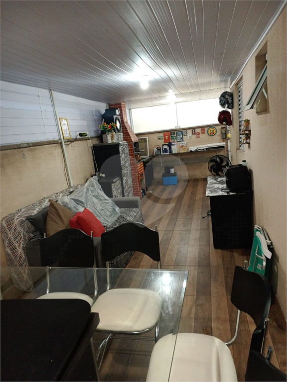 APARTAMENTO em TREMEMBÉ