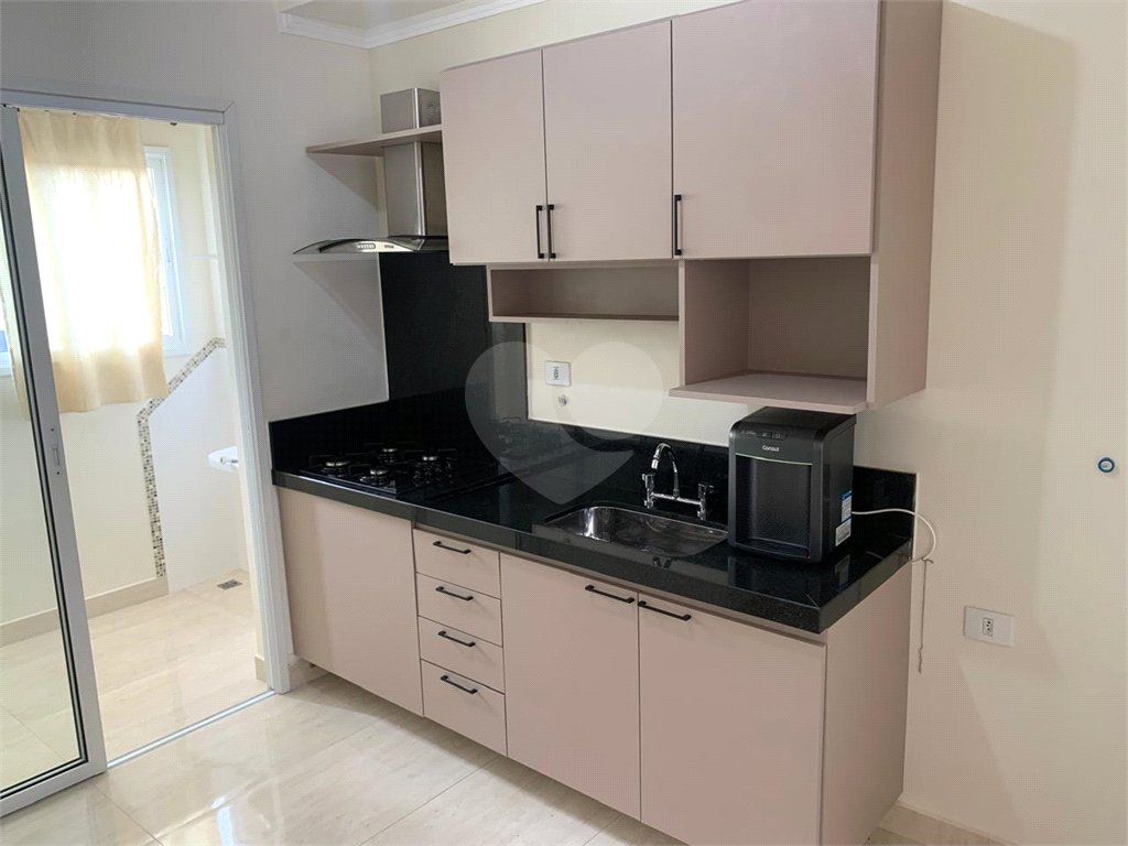 Apartamento para alugar com 2 quartos, 69m² - Foto 2