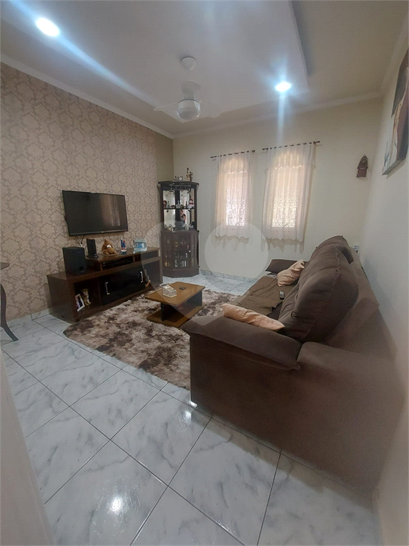 Chácara à venda com 4 quartos, 328m² - Foto 12