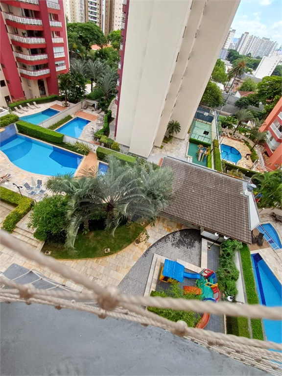 APARTAMENTO em TATUAPÉ