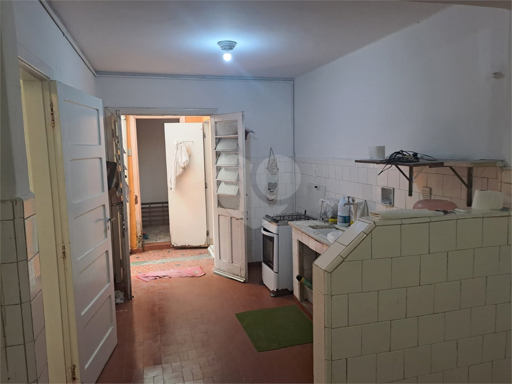 Sobrado à venda e aluguel com 3 quartos, 100m² - Foto 13