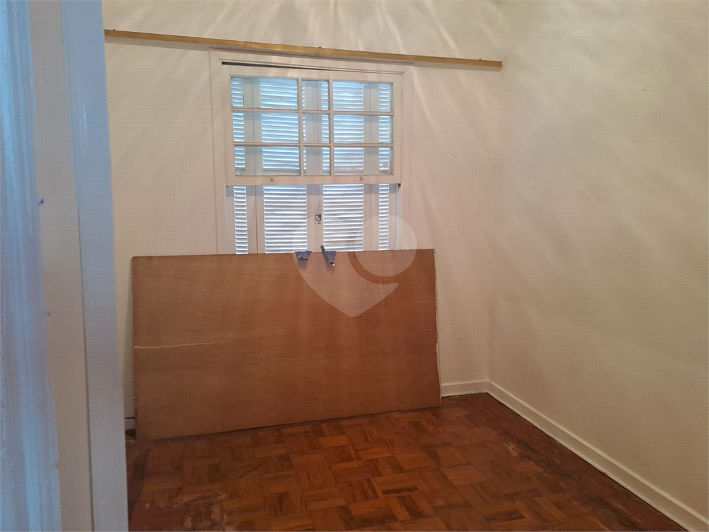 Sobrado à venda e aluguel com 3 quartos, 100m² - Foto 1