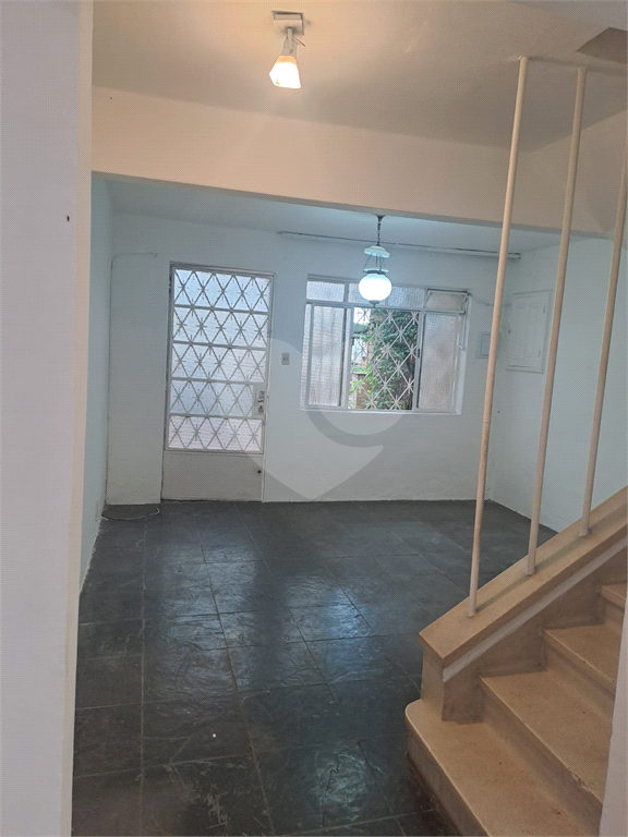 Sobrado à venda e aluguel com 3 quartos, 100m² - Foto 20