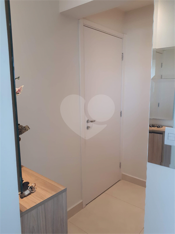 Apartamento para alugar com 2 quartos, 64m² - Foto 32