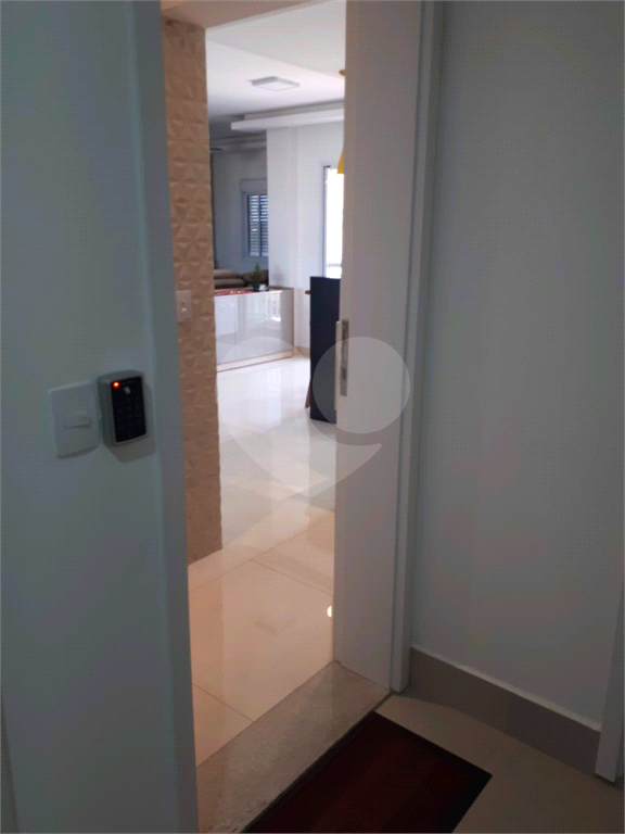 Apartamento para alugar com 2 quartos, 64m² - Foto 30