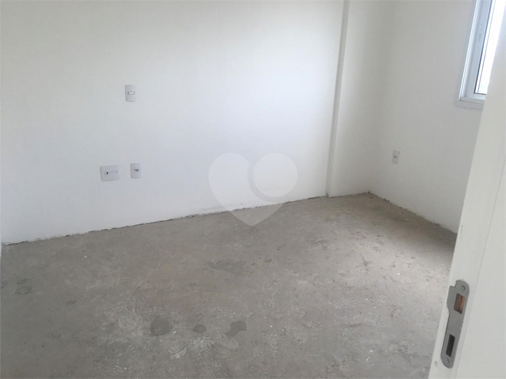Apartamento /Studio novo ao lado do metro Santana