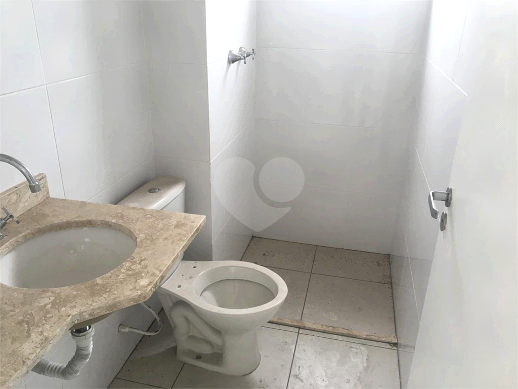Apartamento /Studio novo ao lado do metro Santana
