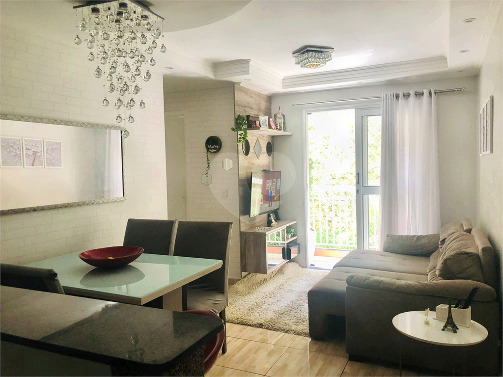 APARTAMENTO em TREMEMBÉ