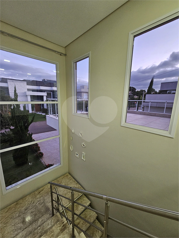 Casa de Condomínio à venda e aluguel com 4 quartos, 340m² - Foto 4