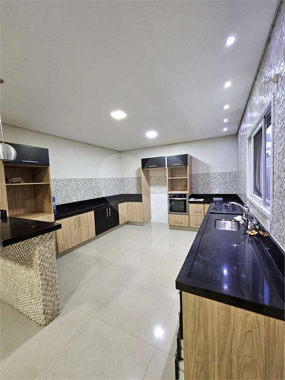 Casa de Condomínio à venda e aluguel com 4 quartos, 340m² - Foto 23