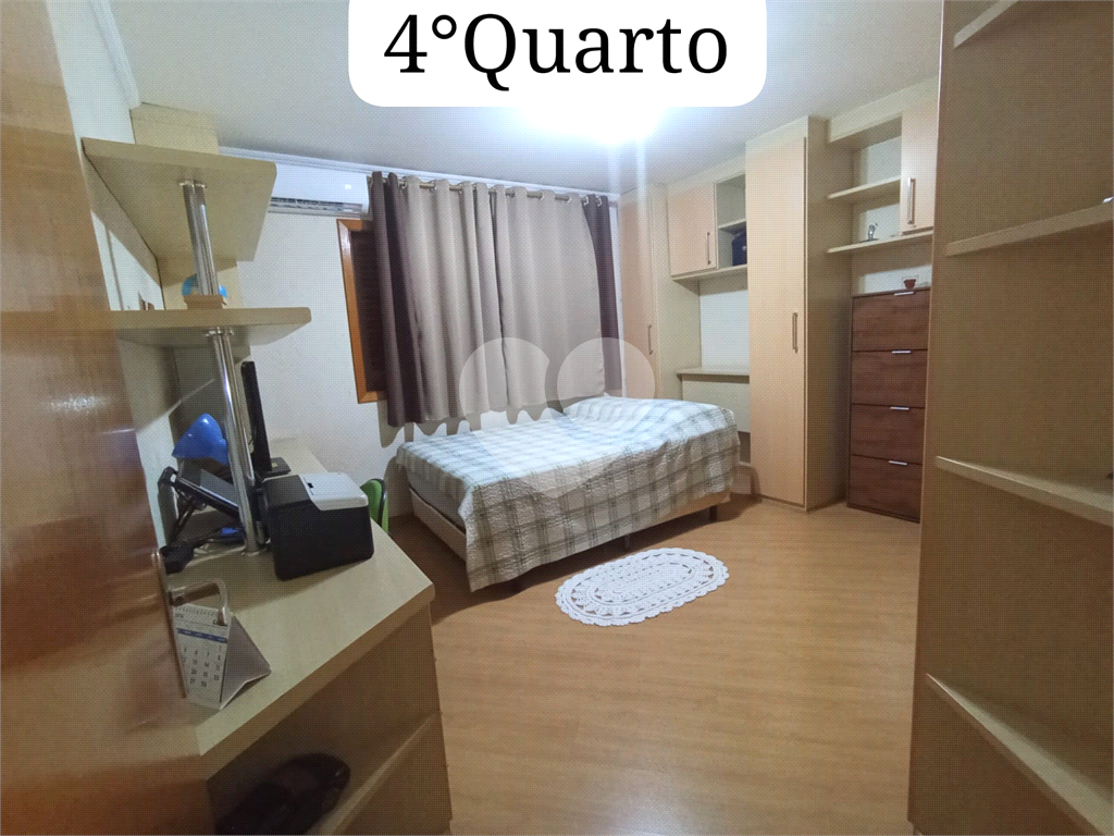 Sobrado de Vila em Santana