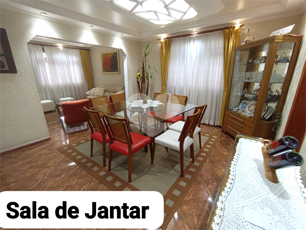 Sobrado de Vila em Santana