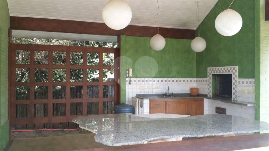 Casa à Venda Serra da Cantareira 3 quartos, piscina, área gourmet, quadra de tenis