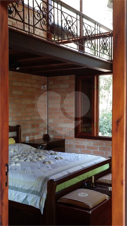 Casa à Venda Serra da Cantareira 3 quartos, piscina, área gourmet, quadra de tenis