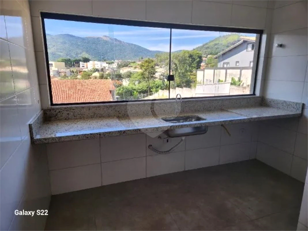 Casa à venda com 3 quartos, 150m² - Foto 3