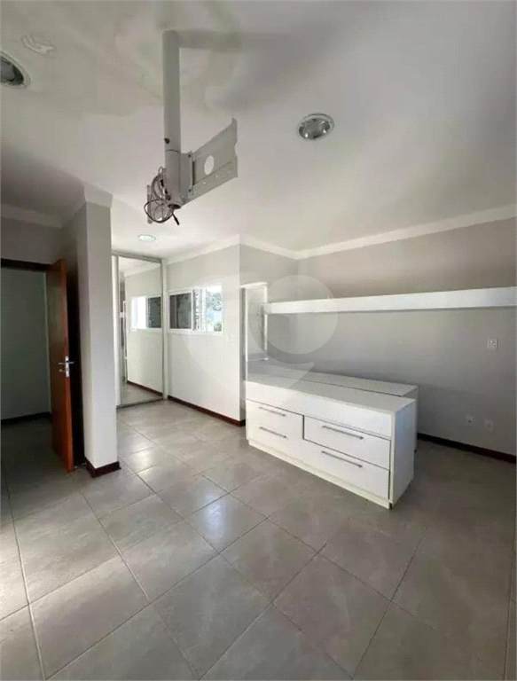 Casa de Condomínio para alugar, 320m² - Foto 23