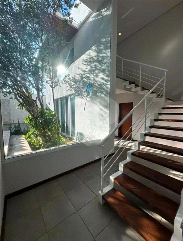 Casa de Condomínio para alugar, 320m² - Foto 15