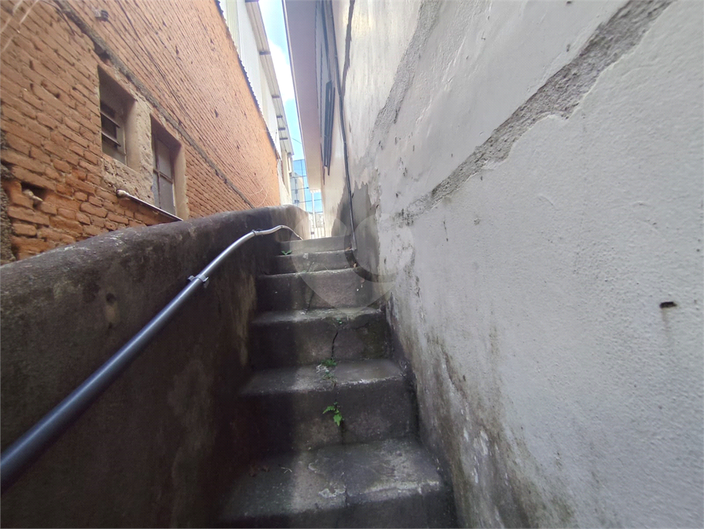 Imóvel na Avenida Água Fria