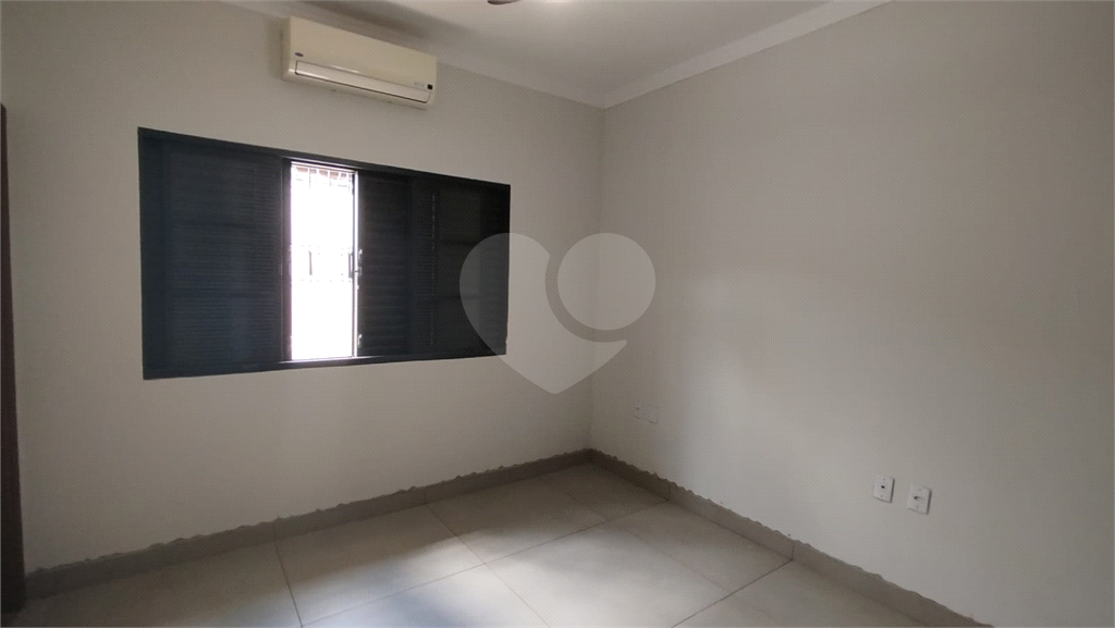 Casa para alugar com 3 quartos, 230m² - Foto 3