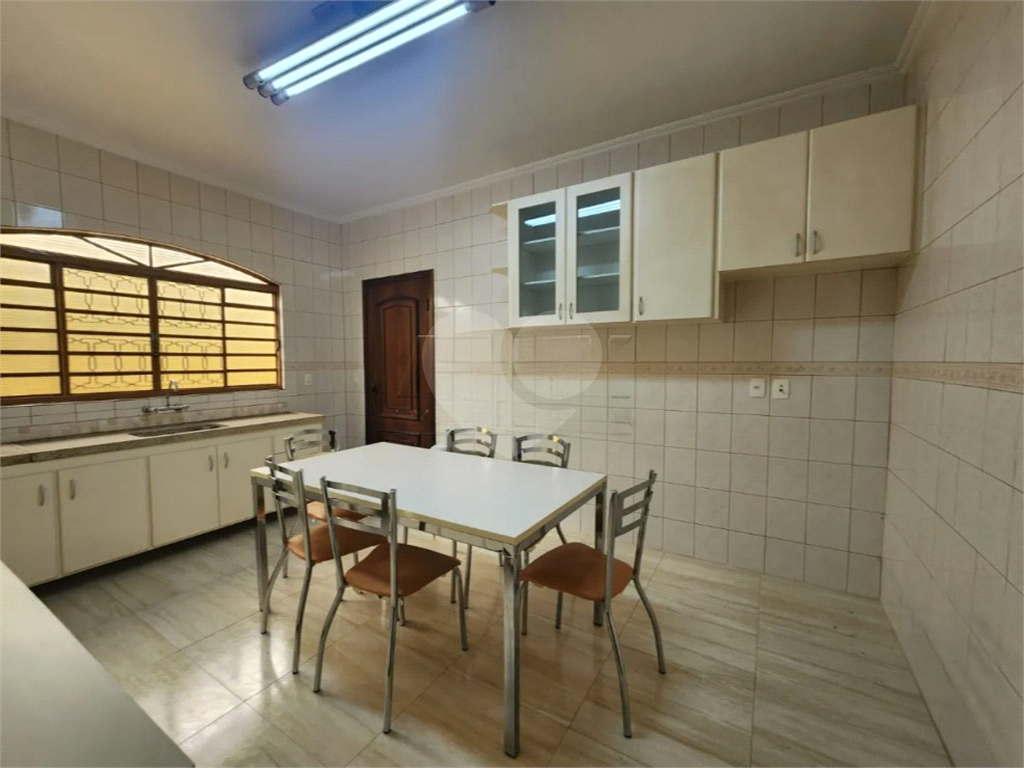 Casa à venda com 3 quartos, 193m² - Foto 17