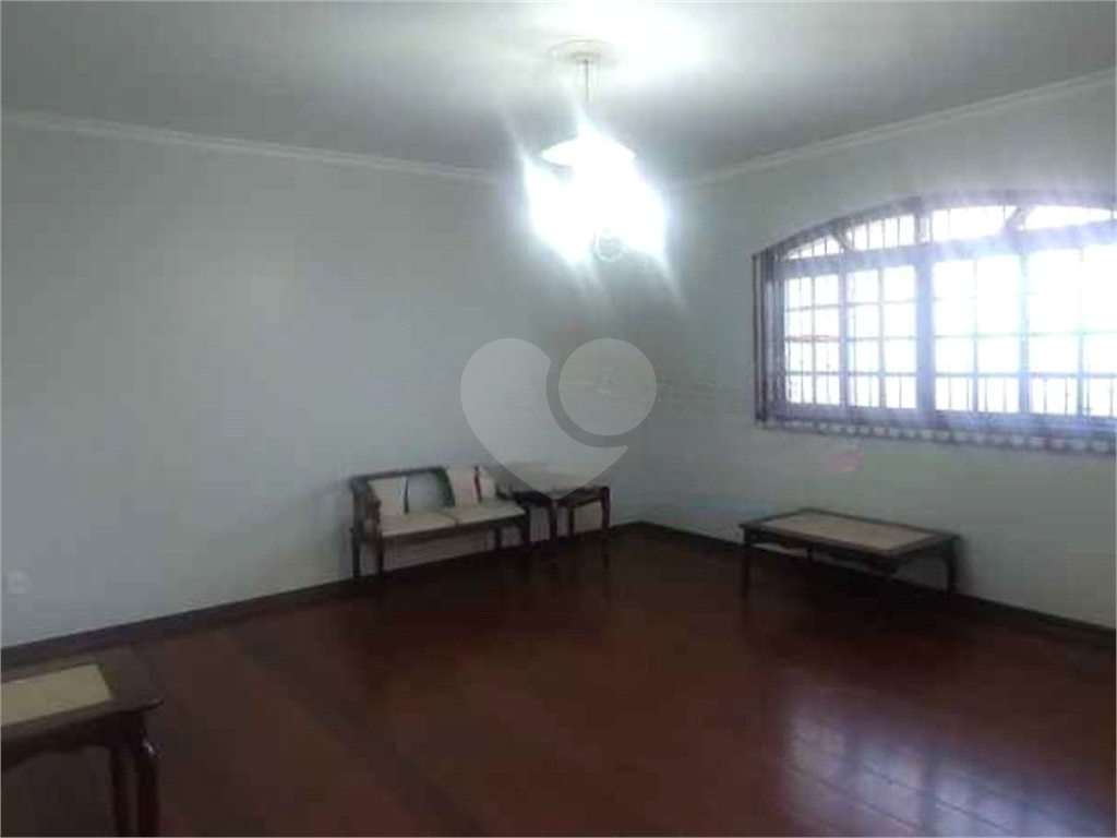 Casa à venda com 3 quartos, 193m² - Foto 4