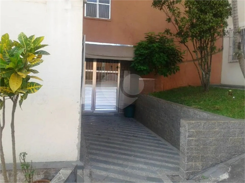 Apartamento à venda com 2 quartos, 48m² - Foto 1