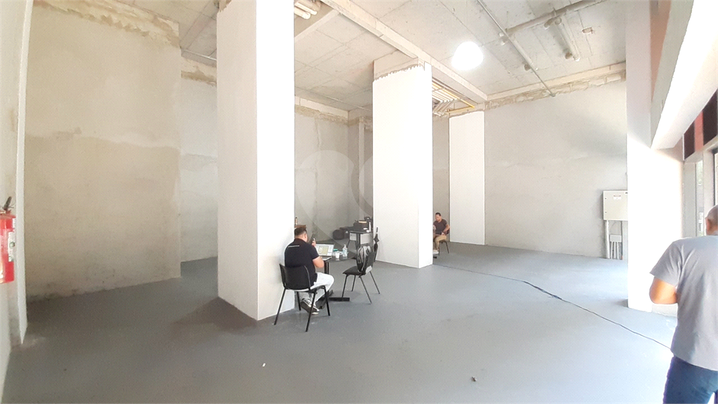 Sala Comercial a Venda, com 114m² no Jardim São Paulo/Santana!