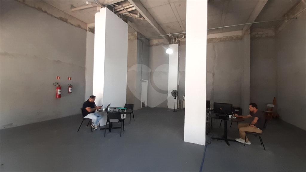 Sala Comercial a Venda, com 114m² no Jardim São Paulo/Santana!