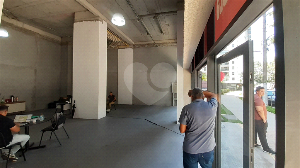 Sala Comercial a Venda, com 114m² no Jardim São Paulo/Santana!