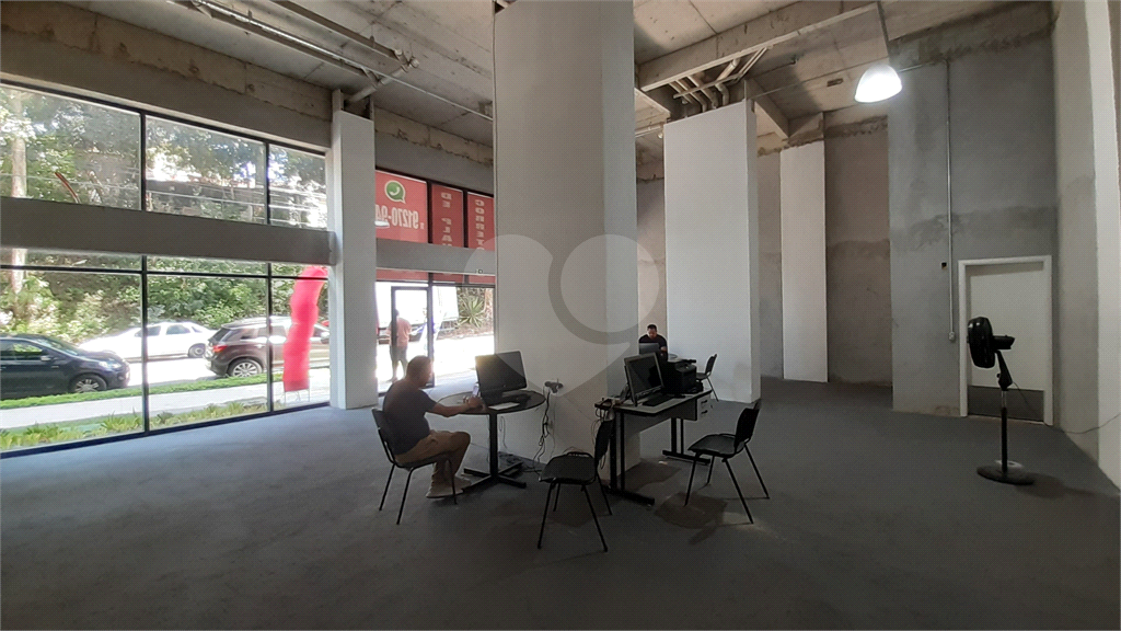 Sala Comercial a Venda, com 114m² no Jardim São Paulo/Santana!