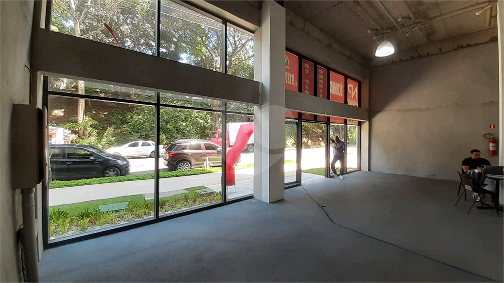 Sala Comercial a Venda, com 114m² no Jardim São Paulo/Santana!