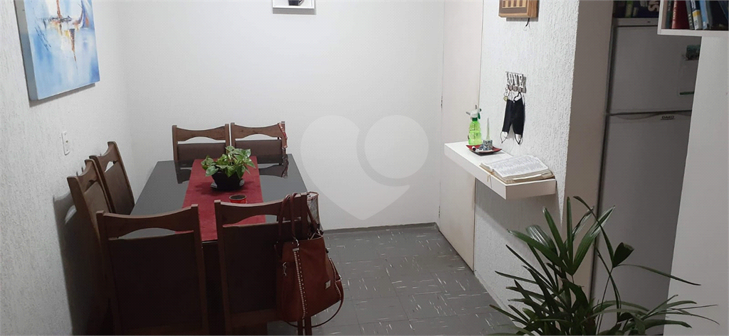 Apartamento à venda com 2 quartos, 55m² - Foto 3