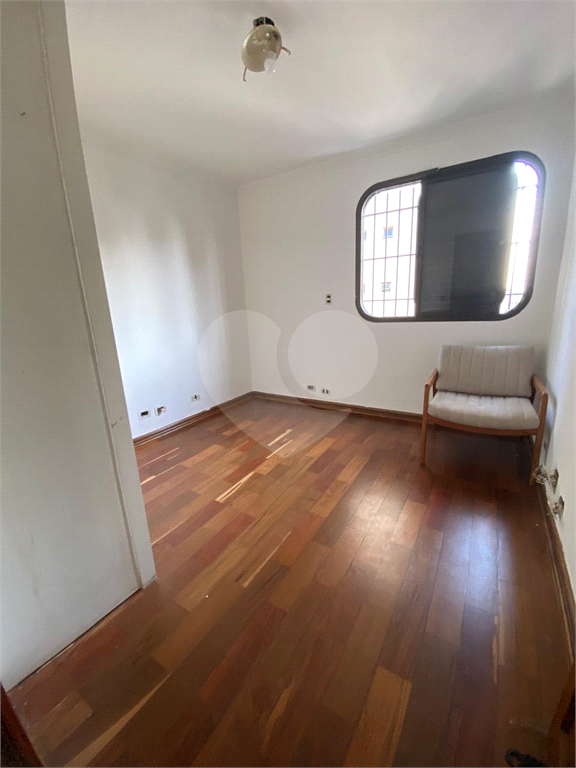 Apartamento à venda com 3 quartos, 110m² - Foto 25