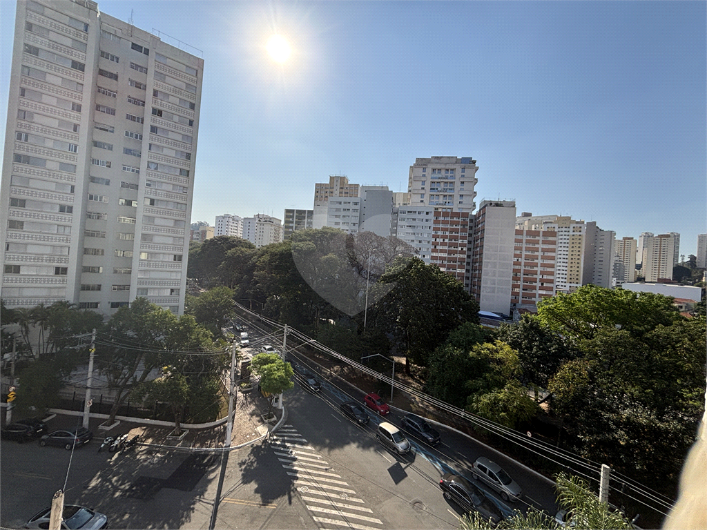 Apartamento na Avenida Braz Leme, Santana com 2 dormitórios e 1 vaga