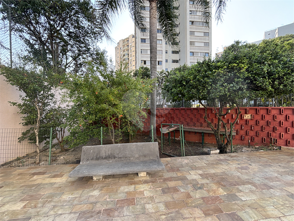 Apartamento na Avenida Braz Leme, Santana com 2 dormitórios e 1 vaga