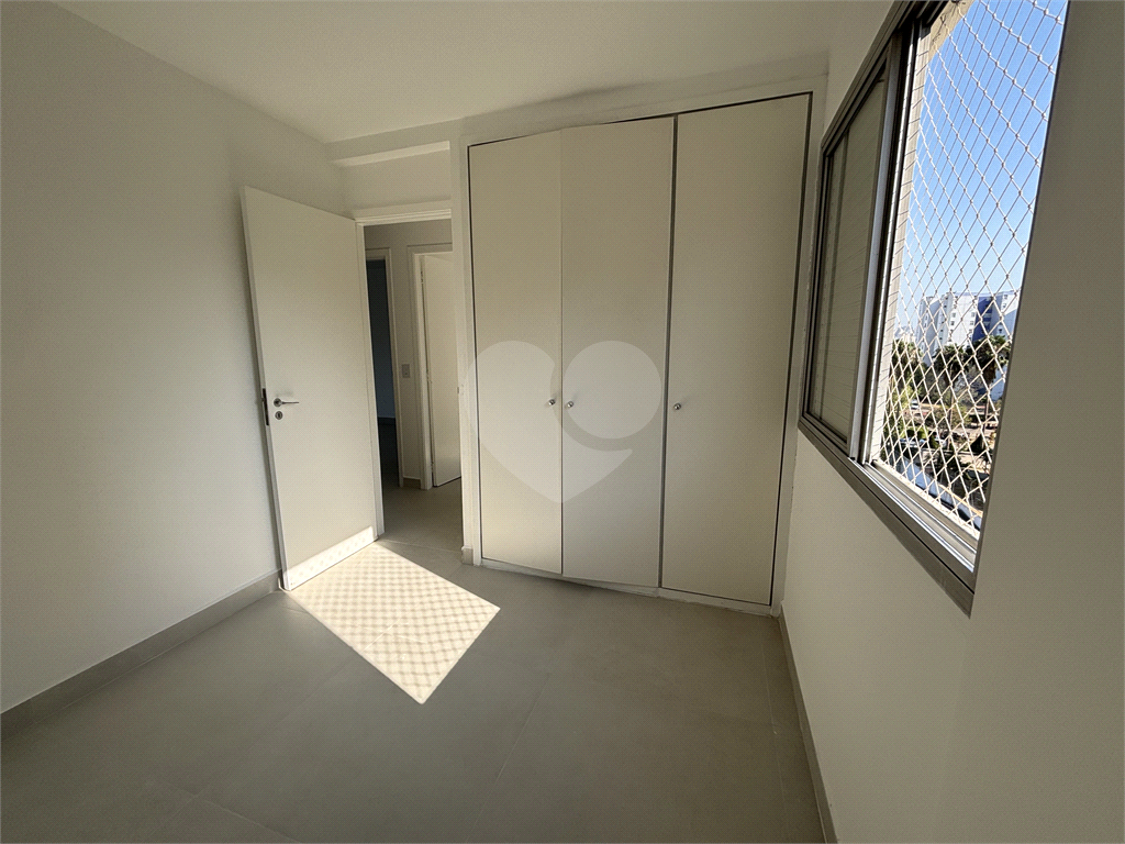 Apartamento na Avenida Braz Leme, Santana com 2 dormitórios e 1 vaga
