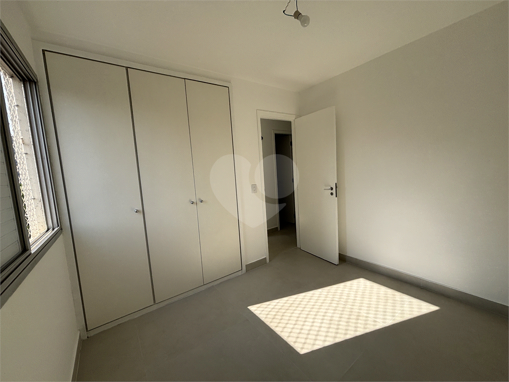 Apartamento na Avenida Braz Leme, Santana com 2 dormitórios e 1 vaga