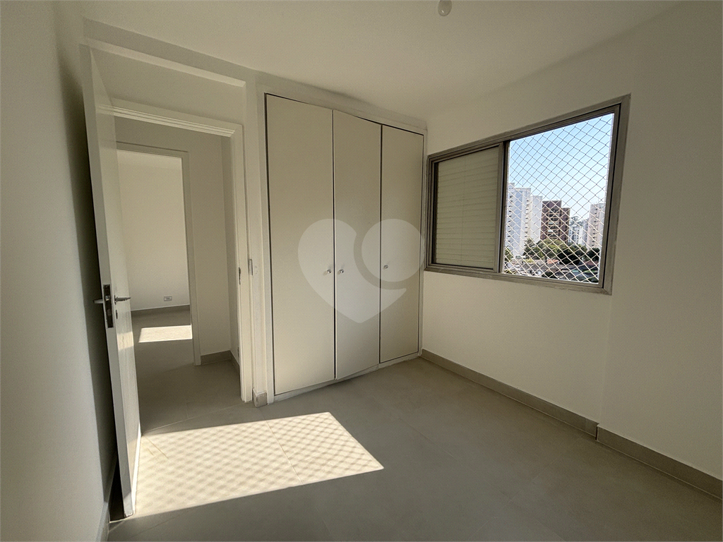 Apartamento na Avenida Braz Leme, Santana com 2 dormitórios e 1 vaga