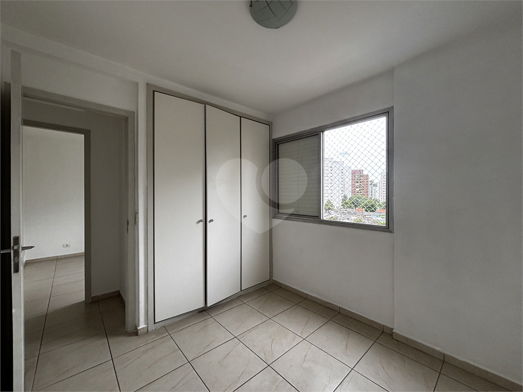 Apartamento na Avenida Braz Leme, Santana com 2 dormitórios e 1 vaga