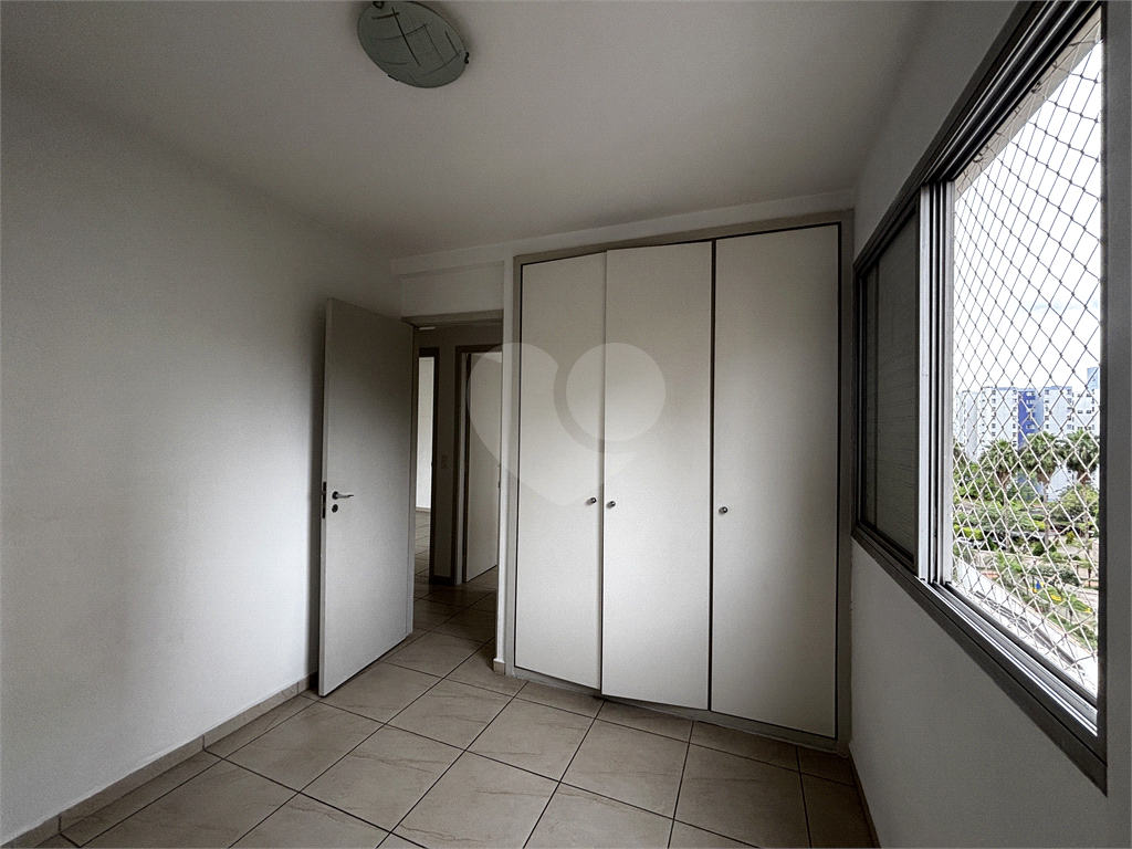 Apartamento na Avenida Braz Leme, Santana com 2 dormitórios e 1 vaga