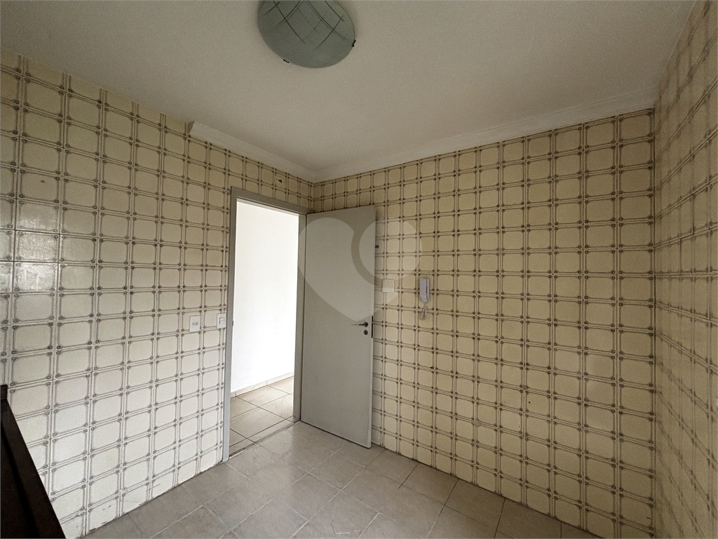Apartamento na Avenida Braz Leme, Santana com 2 dormitórios e 1 vaga